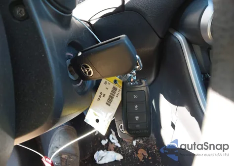 2021 Toyota Rav4 Le z USA, uszkodzony, nr VIN 2T3F1RFV0MC235645